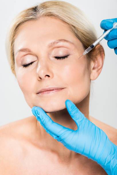 Remodeler les pommettes et l'ovale de votre visage par injection d'Acide Hyaluronique à Hyères dans le Var